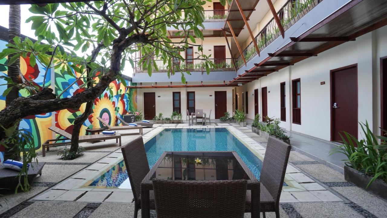 Reddoorz Near Legian Street Hotel Exterior foto