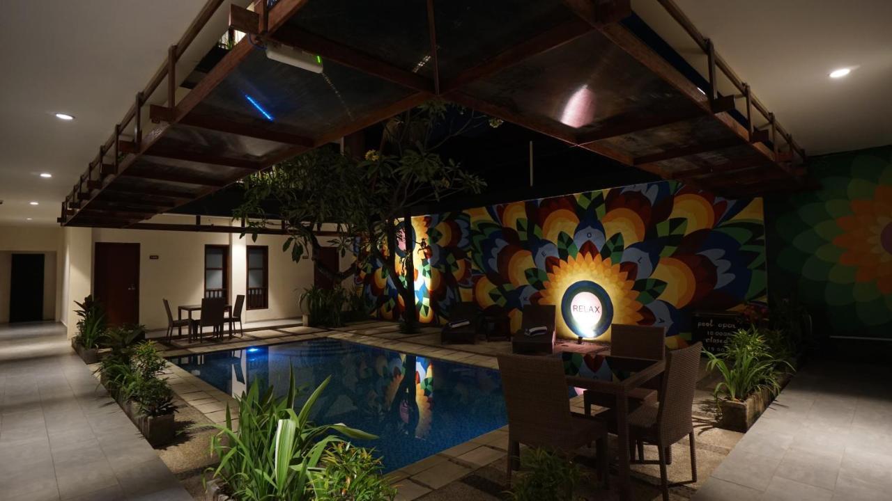 Reddoorz Near Legian Street Hotel Exterior foto