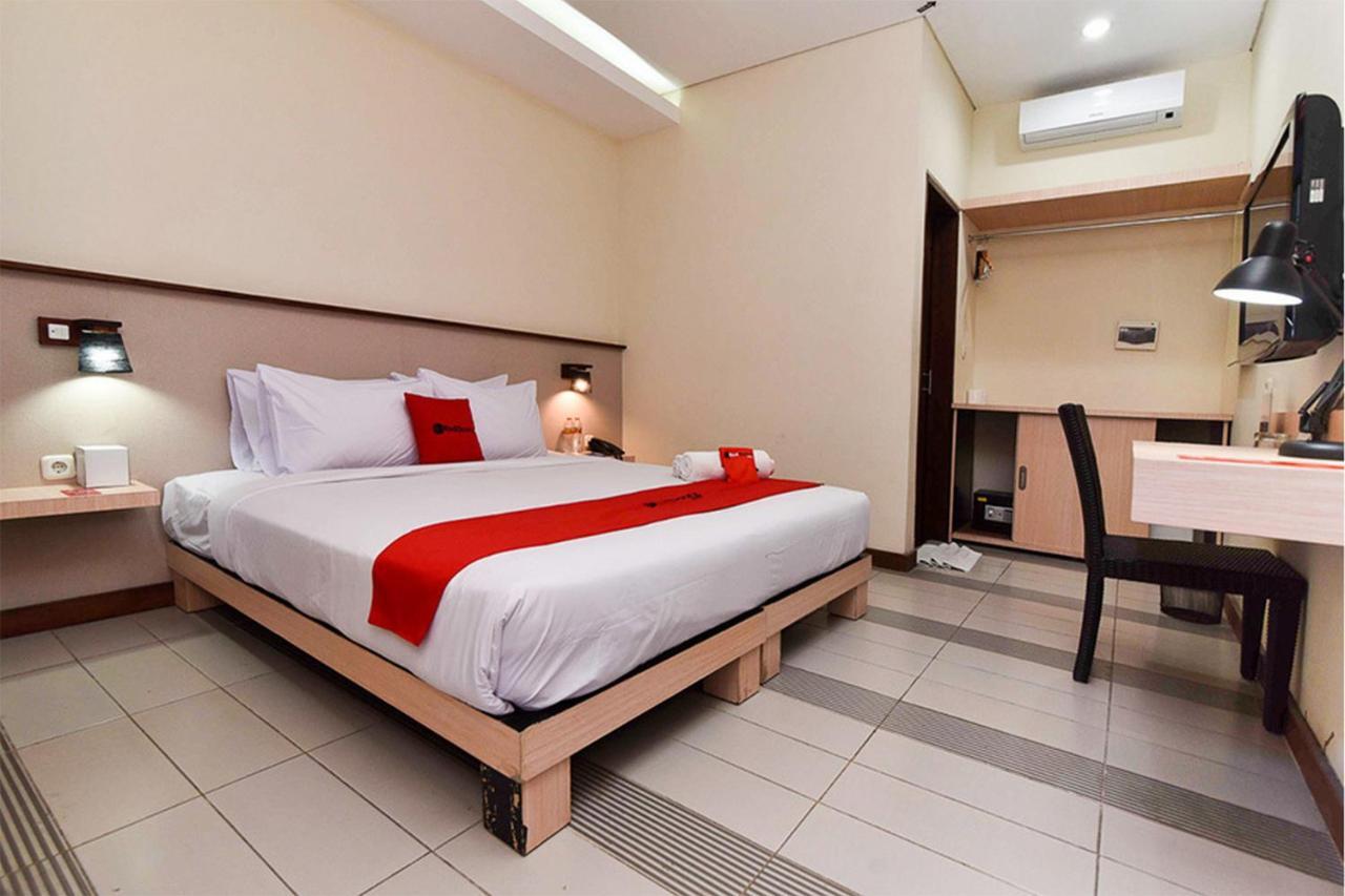 Reddoorz Near Legian Street Hotel Exterior foto