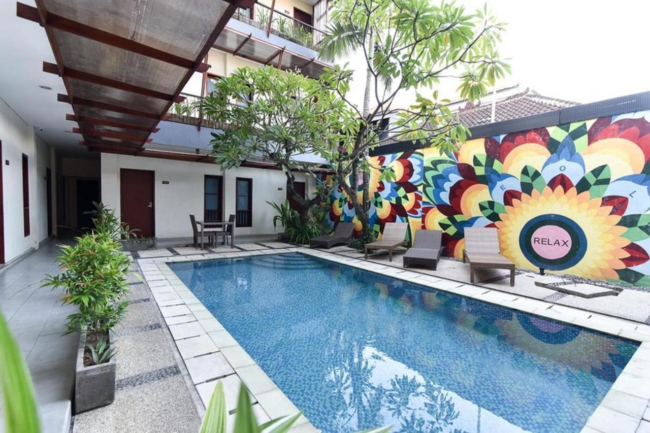 Reddoorz Near Legian Street Hotel Exterior foto