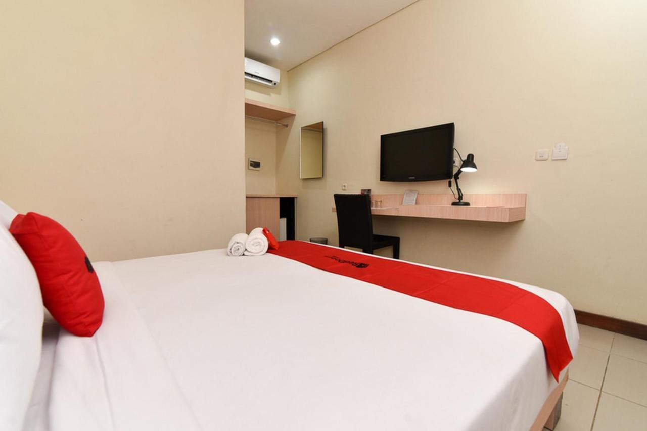 Reddoorz Near Legian Street Hotel Exterior foto